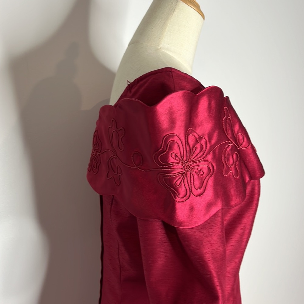Jiuliani Rick fed maroon cocktail dress - Picture 3 of 11